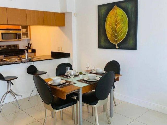 Apartment for sale  Unit #4305 - photo 5514741