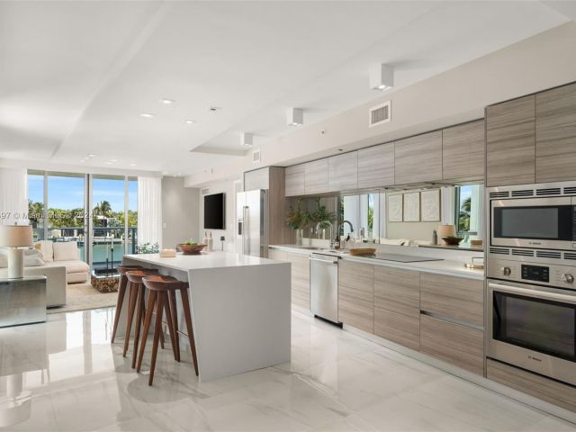 Apartment for rent  Unit #308 - photo 5691828