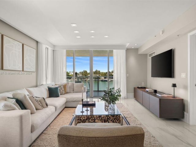 Apartment for rent  Unit #308 - photo 5691830