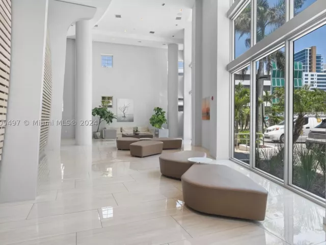 2-bedroom condo for rent in Miami Beach - 6620 Indian Creek Dr 308 - MondialRealty