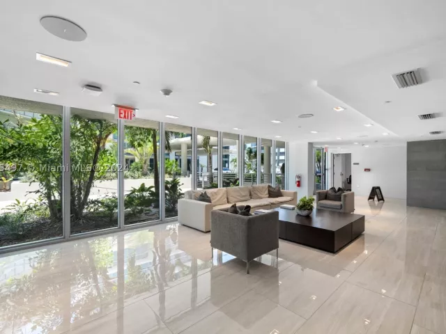 2-bedroom condo for rent in Miami Beach - 6620 Indian Creek Dr 308 - MondialRealty