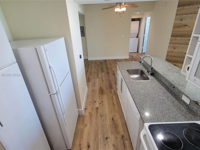 Apartment for sale  Unit #901 - photo 5627815