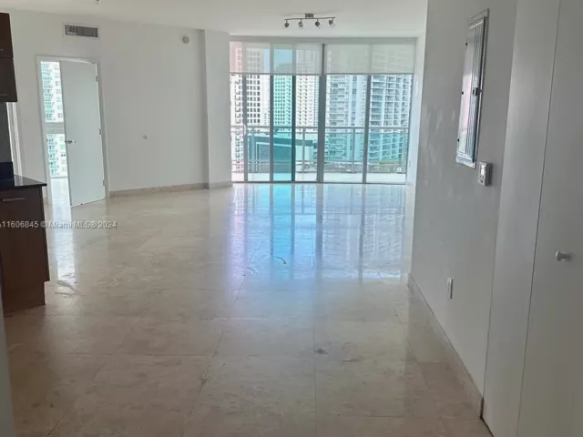 3-bedroom condo for sale in Miami - 350 S Miami Ave 2302 - MondialRealty