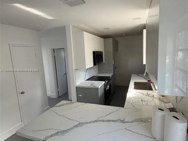 Home for rent at 110 NW 120 Ter 0 - photo 5536787