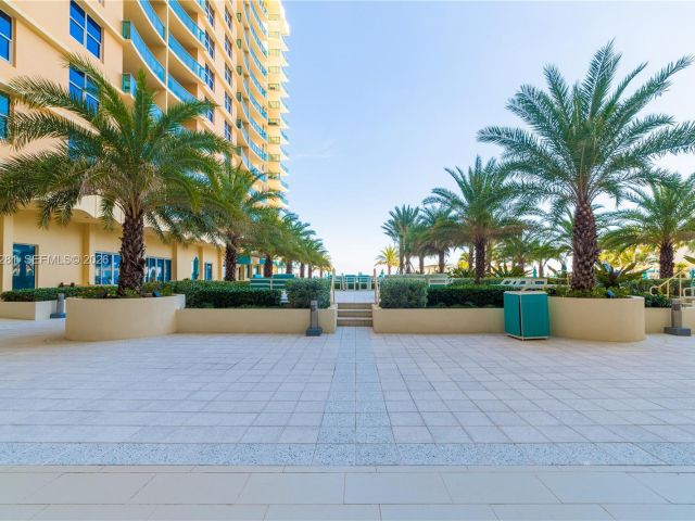 condo for rent in Hollywood - 2501 S Ocean Dr (avlb 6/21/26) 303 - MondialRealty