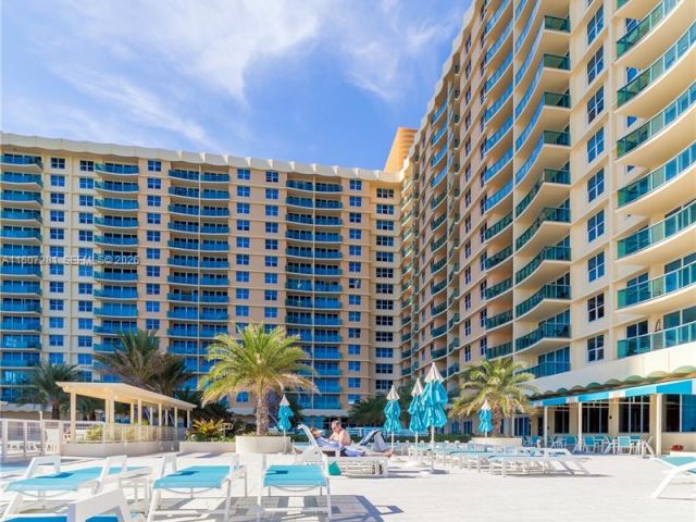 condo for rent in Hollywood - 2501 S Ocean Dr (avlb 6/21/26) 303 - MondialRealty
