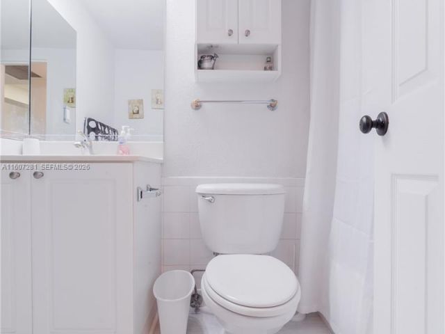 condo for rent in Hollywood - 2501 S Ocean Dr (avlb 6/21/26) 303 - MondialRealty