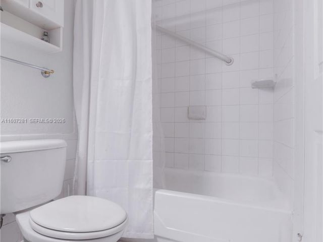 condo for rent in Hollywood - 2501 S Ocean Dr (avlb 6/21/26) 303 - MondialRealty