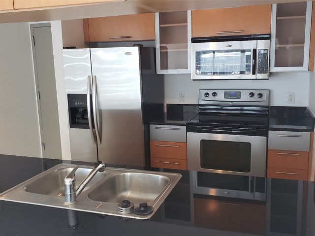 Apartment for sale  Unit #5205 - photo 5719654