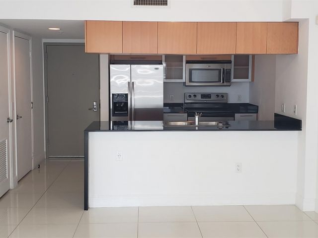 Apartment for sale  Unit #5205 - photo 5719655