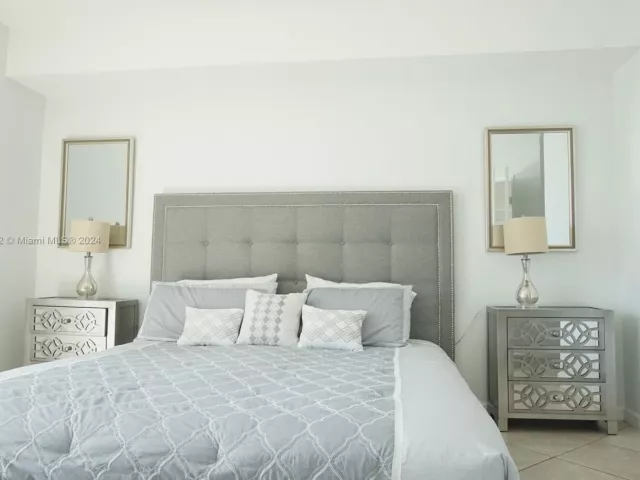 Apartment for rent  Unit #606 - photo 5777608