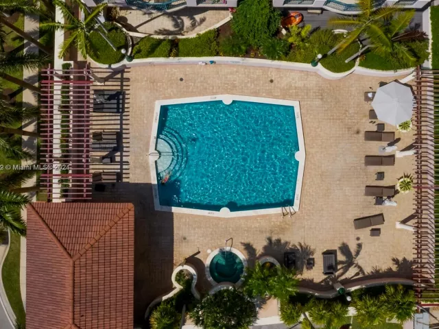 Apartment for rent  Unit #606 - photo 5777598