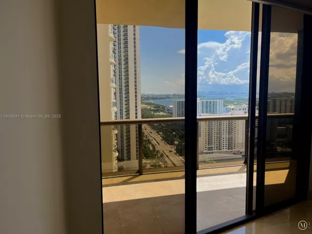 Apartment for rent  Unit #2603 - photo 5741301