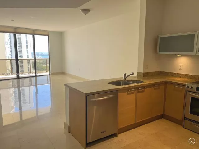 Apartment for rent  Unit #2603 - photo 5741305