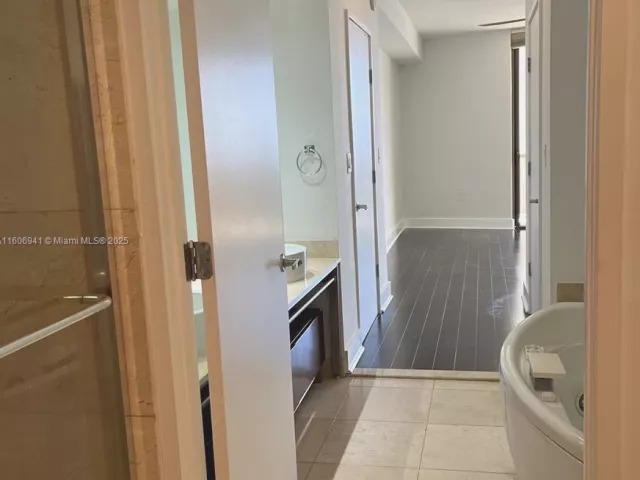 Apartment for rent  Unit #2603 - photo 5741295