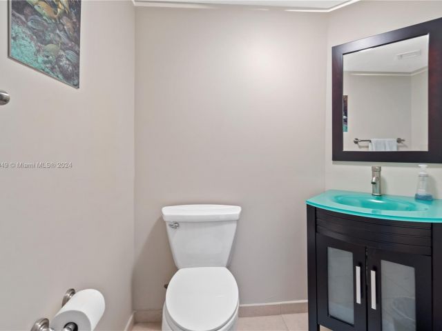 Apartment for rent  Unit #1201 - photo 5922258