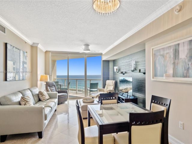 Apartment for rent  Unit #1201 - photo 5922260