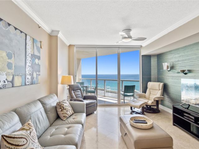 Apartment for rent  Unit #1201 - photo 5922268