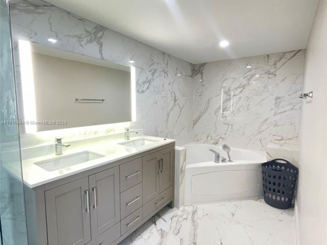 Apartment for rent  Unit #1201 - photo 5922270