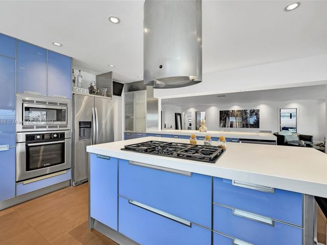 Home for sale at 2120 NE 204th St - photo 5949752