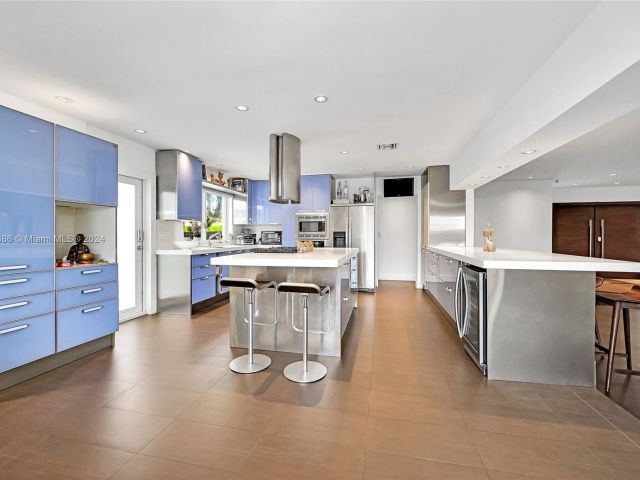 Home for sale at 2120 NE 204th St - photo 5949755