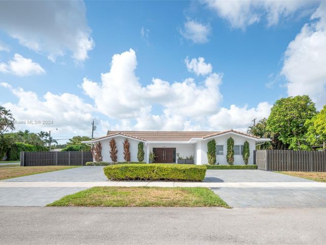 Home for sale at 2120 NE 204th St - photo 5949769