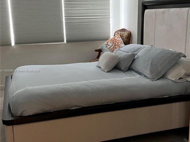 Apartment for rent  Unit #406S - photo 5678745