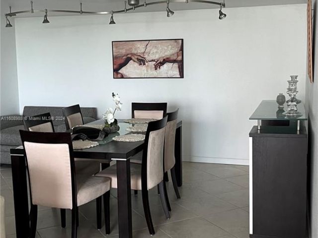 Apartment for rent  Unit #406S - photo 5678751