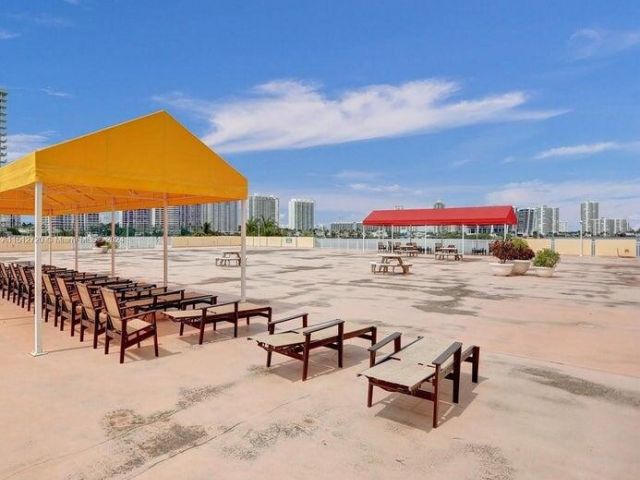 Apartment for sale  Unit #1611 - photo 5696197