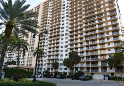 Apartment #1611 at Winston Tower 200