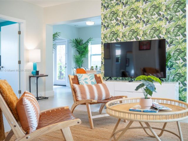 Home for rent at 968 NE 80th St - photo 5930388