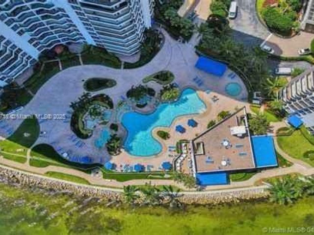 Apartment for rent  Unit #1607 - photo 7448757