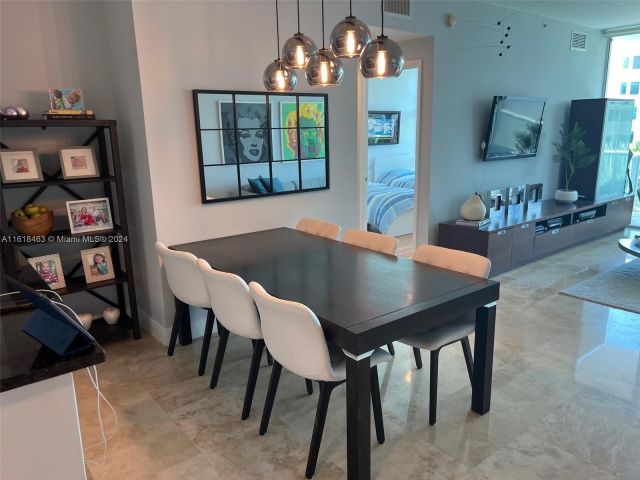 Apartment for sale  Unit #1-609 - photo 7502540