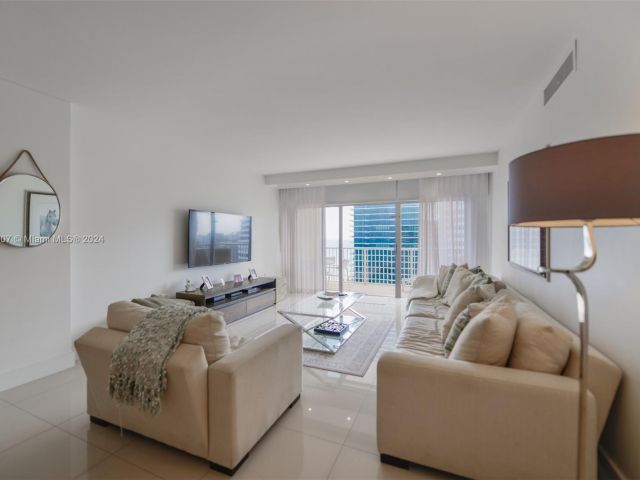 Apartment for sale  Unit #19G - photo 5677011