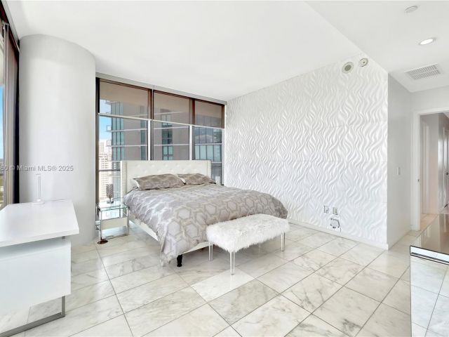 Apartment for sale  Unit #2407 - photo 5708166