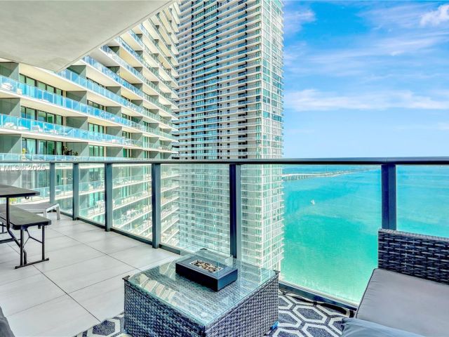 Apartment for sale  Unit #2407 - photo 5708178