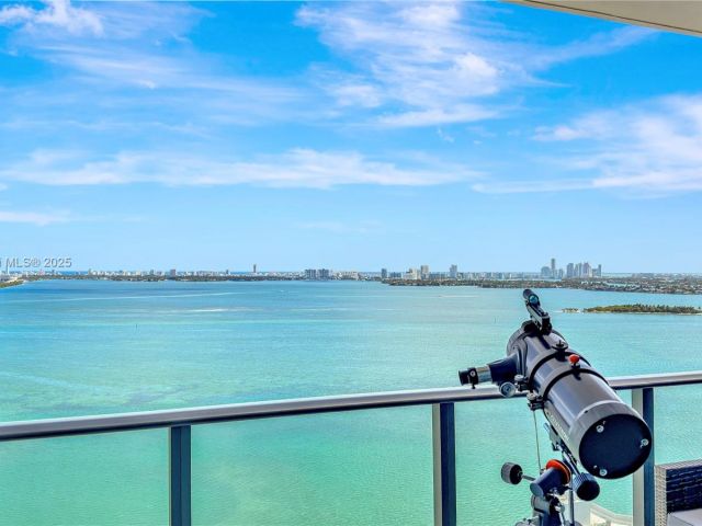 Apartment for sale  Unit #2407 - photo 5708179