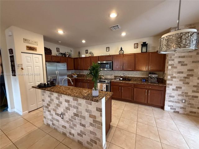 Home for sale at 11922 SW 154th Path - photo 5828108