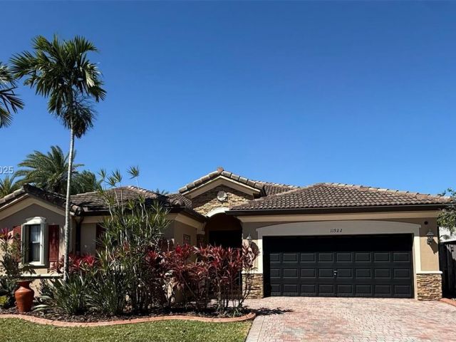 Home for sale at 11922 SW 154th Path - photo 5828117