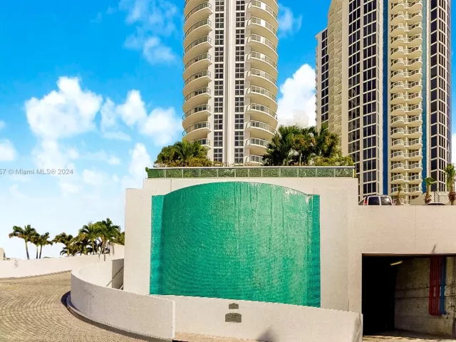 Apartment for sale  Unit #503 - photo 5672217