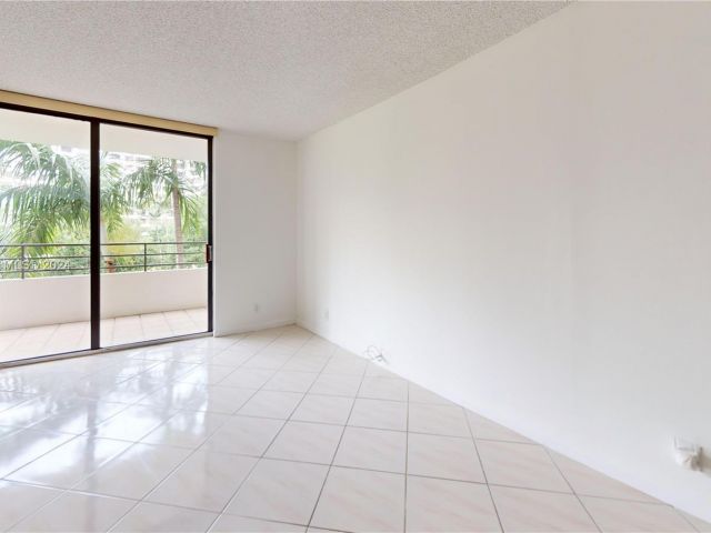 Apartment for rent  Unit #417 - photo 5838247