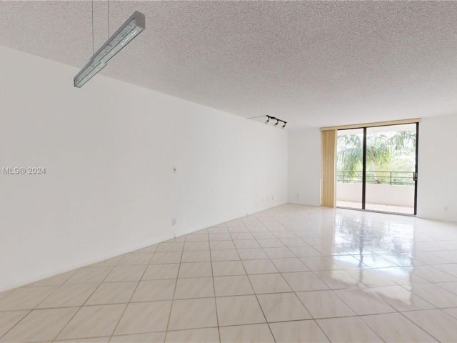 Apartment for rent  Unit #417 - photo 5838250