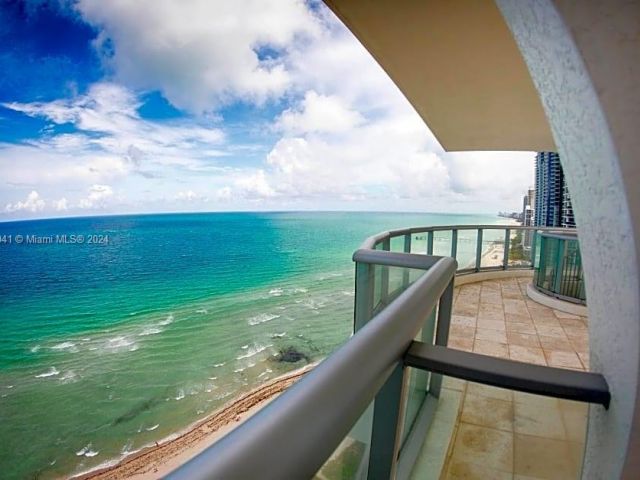 Apartment for sale  Unit #2202 - photo 5656700