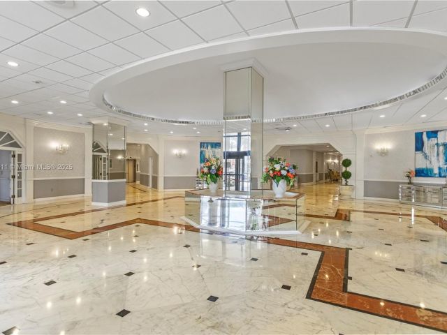 Apartment for sale  Unit #801 - photo 5942380