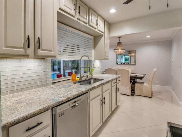 Home for rent at 2750 SE 4th St - photo 5542485