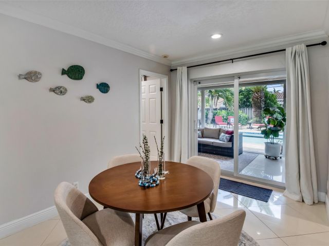 Home for rent at 2750 SE 4th St - photo 5542491