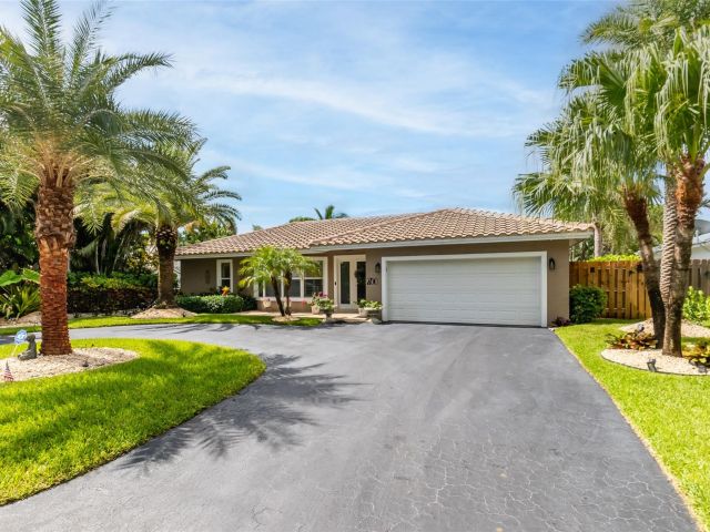 Home for rent at 2750 SE 4th St - photo 5542501