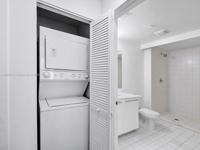 Apartment for sale  Unit #612 - photo 5774484