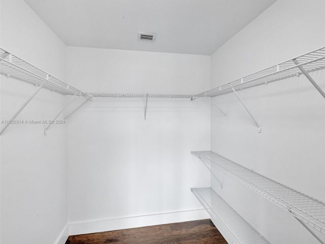 Apartment for sale  Unit #612 - photo 5774485