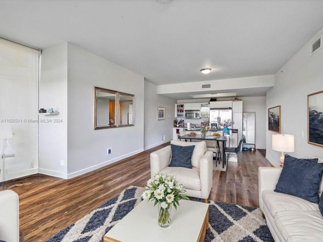 Apartment for sale  Unit #509 - photo 5774456